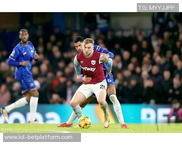 世界杯波尔图与切尔西激战成平局乌龙球成比赛转折点引发热议