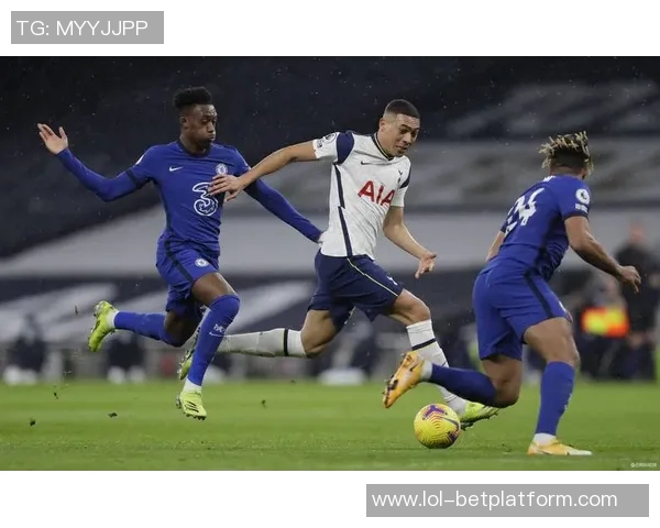 英超激战:热刺逆转切尔西6-2全场沸腾转会风波再起